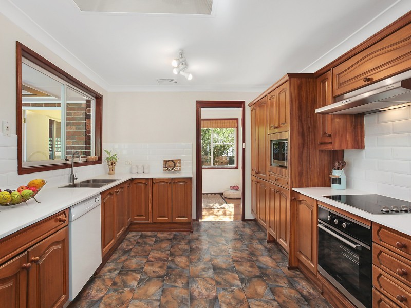 16 Drayton Avenue, Castle Hill NSW 2154