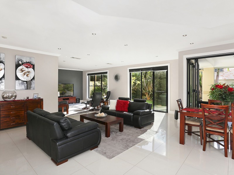 15 Chepstow Drive, Castle Hill NSW 2154