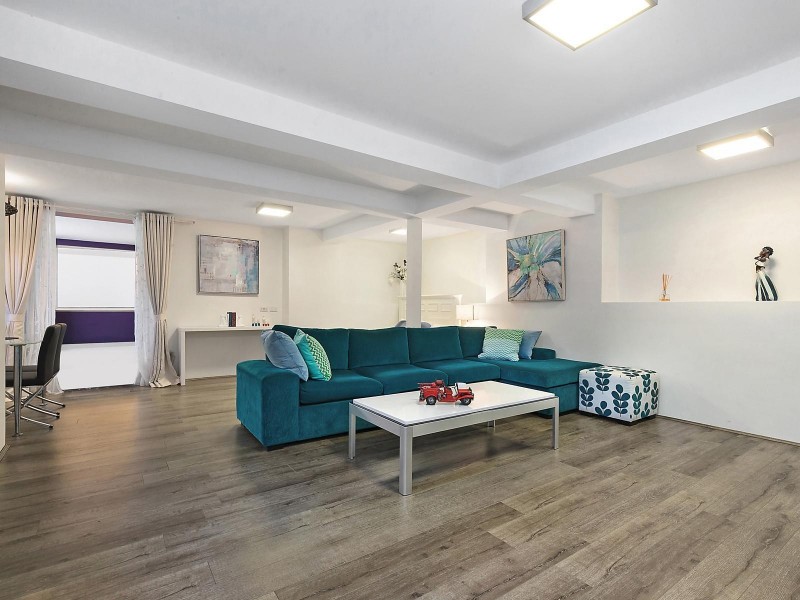 220 Ridgecrop Drive, Castle Hill NSW 2154