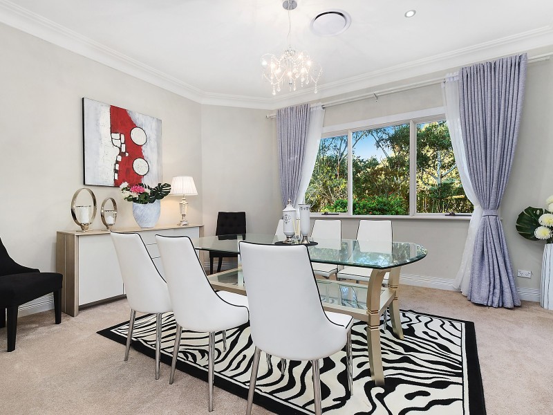 220 Ridgecrop Drive, Castle Hill NSW 2154