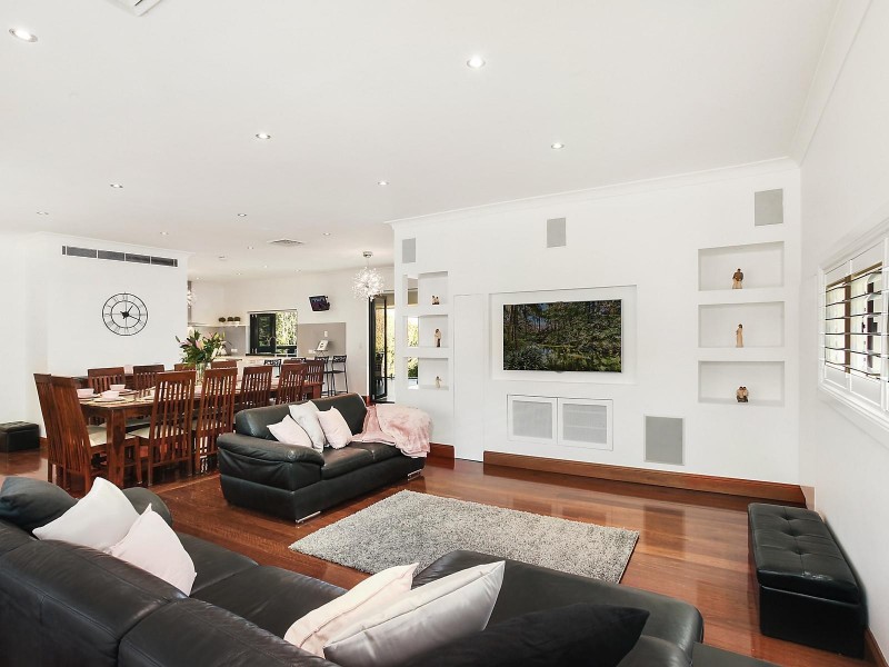 11 English Avenue, Castle Hill NSW 2154