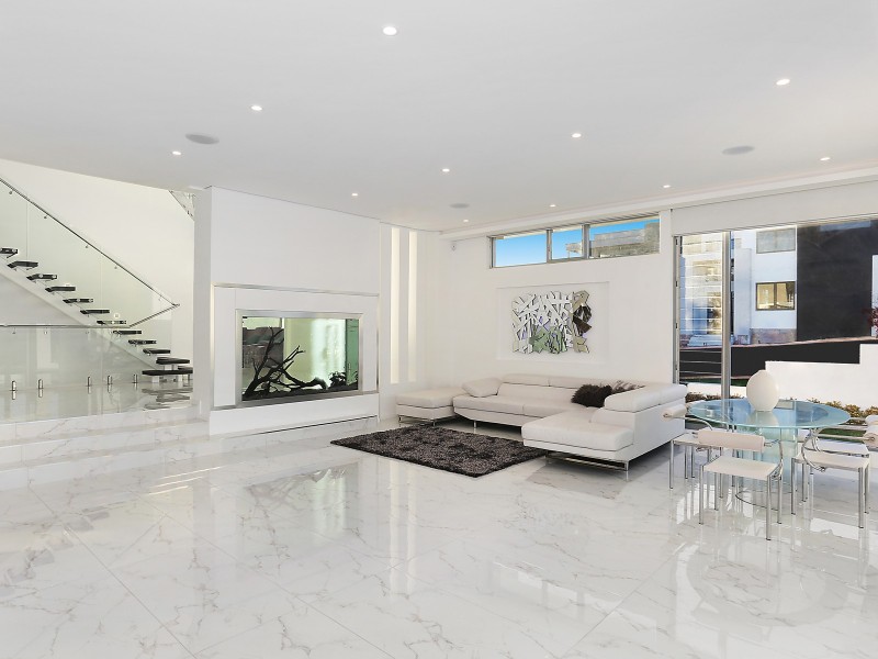 95 Edgewater Drive, Bella Vista NSW 2153