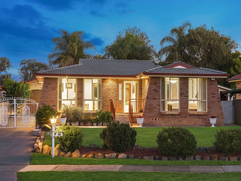 94 Narcissus Avenue, Quakers Hill NSW 2763