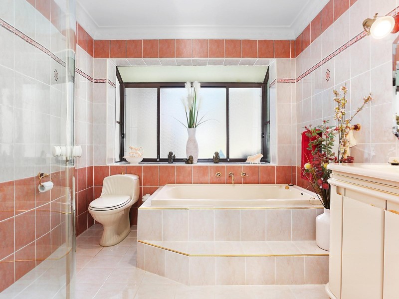 94 Narcissus Avenue, Quakers Hill NSW 2763