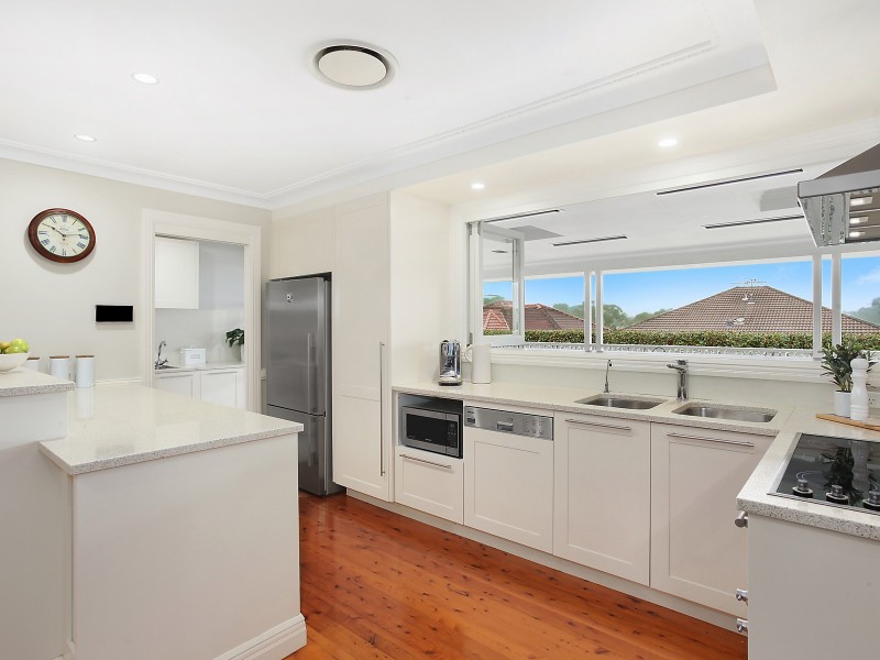 18 Bimbil Place, Castle Hill NSW 2154