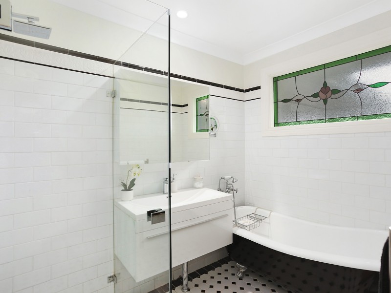 18 Bimbil Place, Castle Hill NSW 2154