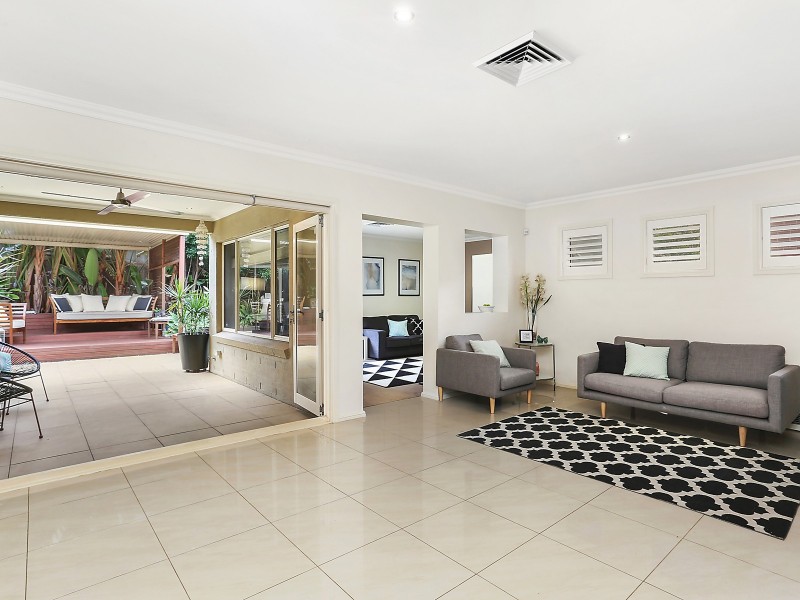 10 Amisfield Street, Stanhope Gardens NSW 2768