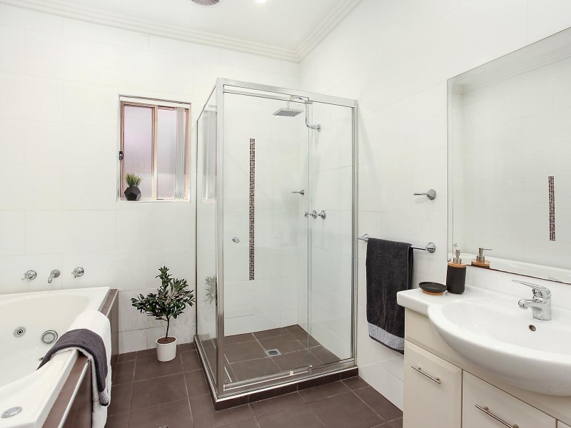 33 Woodlands Street, Baulkham Hills NSW 2153