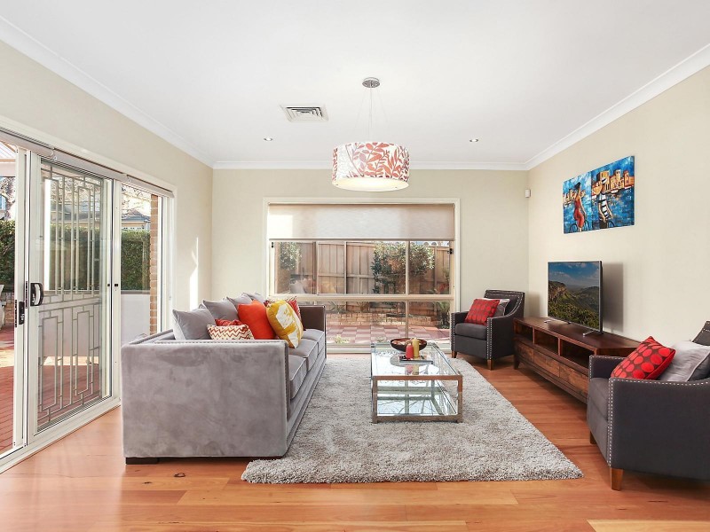 12 Chepstow Drive, Castle Hill NSW 2154