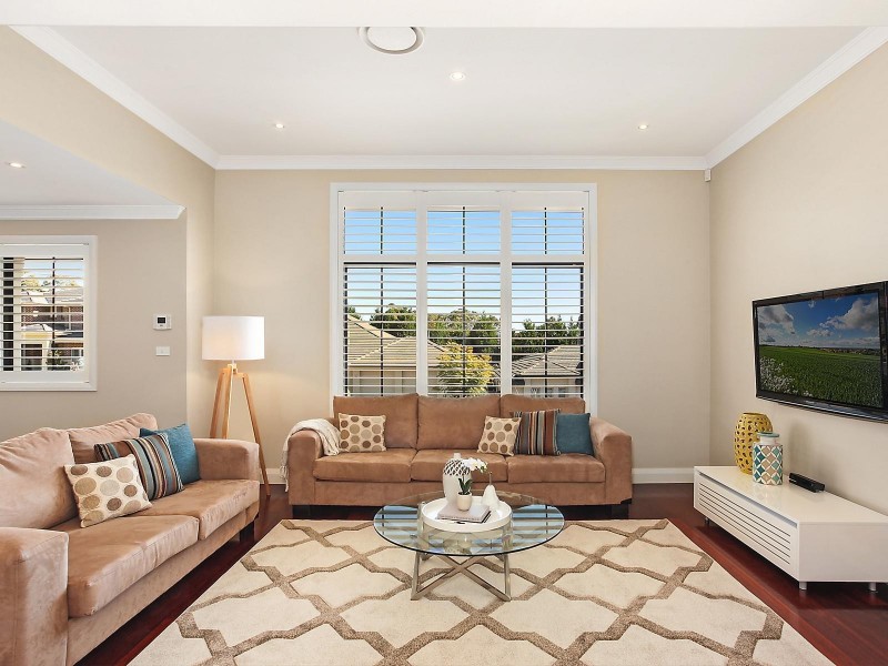 35 Ashmead Avenue, Castle Hill NSW 2154