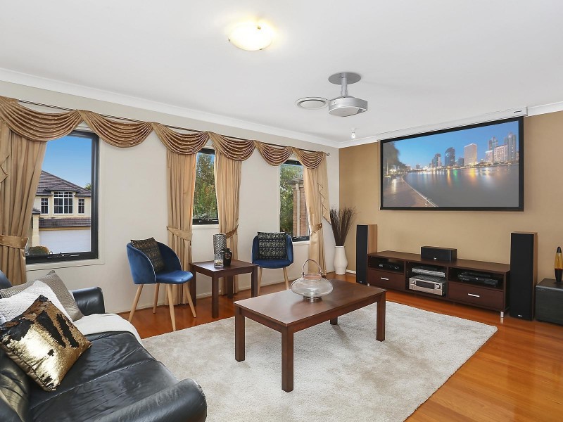 72 Pentonville Parade, Castle Hill NSW 2154
