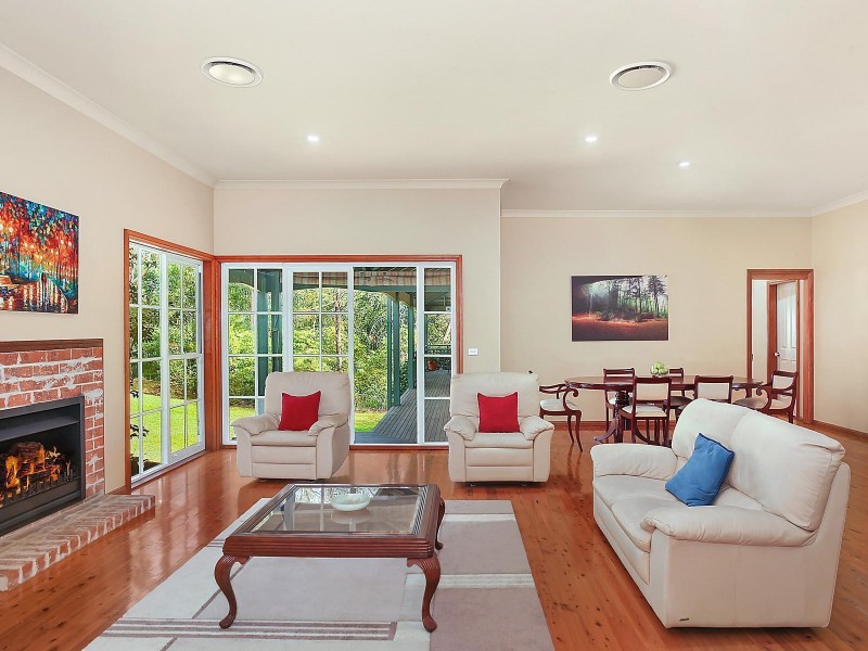 25 Volunteer Road, Kenthurst NSW 2156