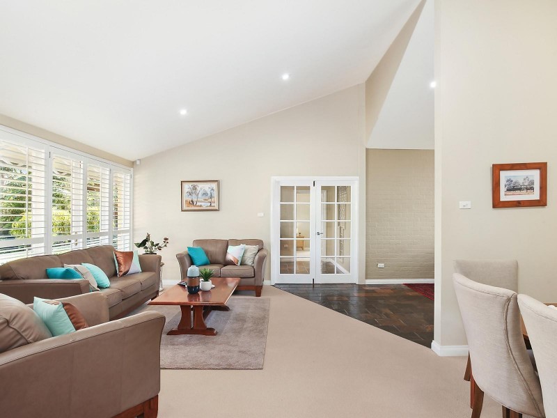 18 Arlington Avenue, Castle Hill NSW 2154