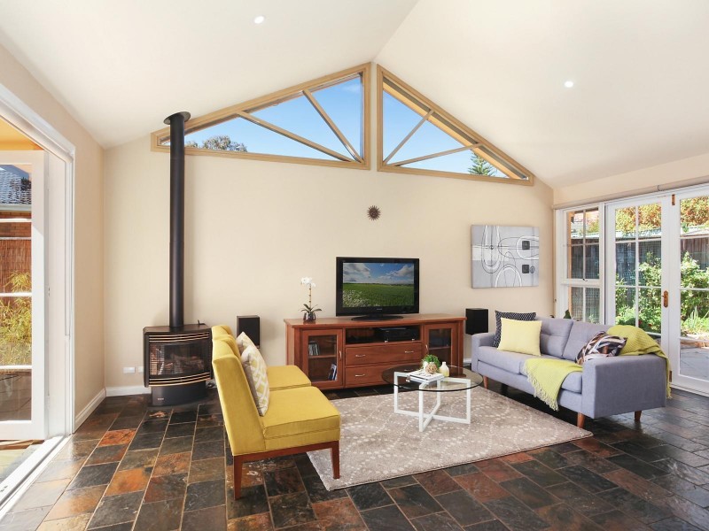 18 Arlington Avenue, Castle Hill NSW 2154