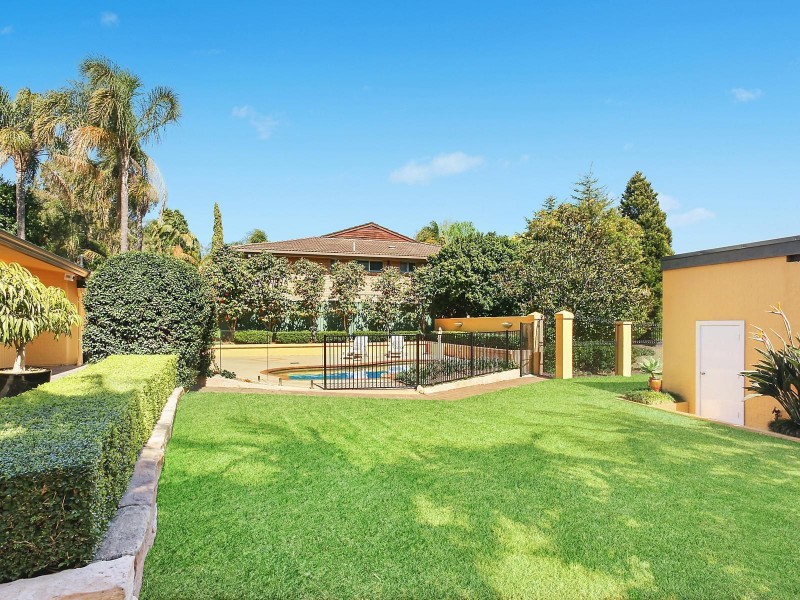 18 Arlington Avenue, Castle Hill NSW 2154