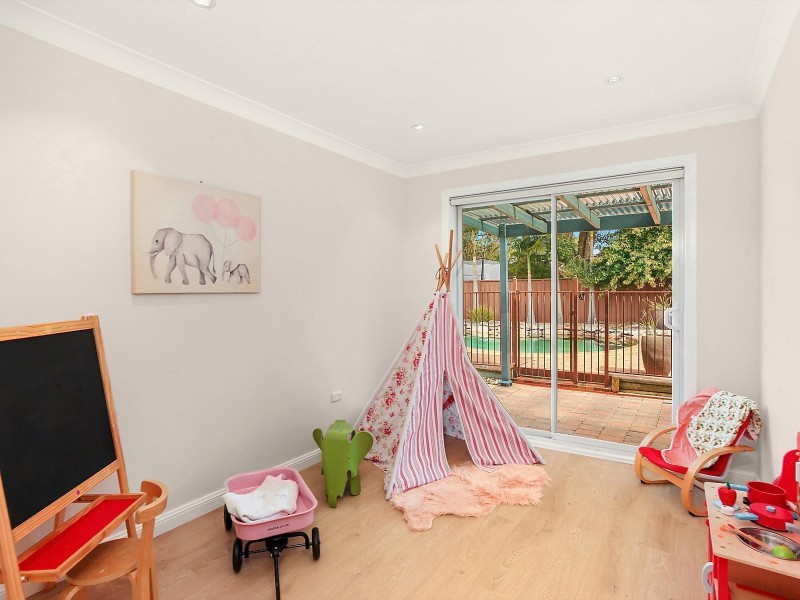 17 Bishopsgate Avenue, Castle Hill NSW 2154