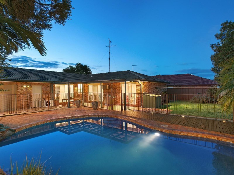 17 Bishopsgate Avenue, Castle Hill NSW 2154