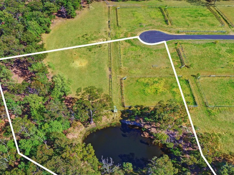 8 Mulberry Lane, Glenorie NSW 2157