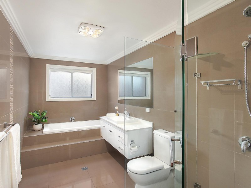 25 Hadley Circuit, Beaumont Hills NSW 2155