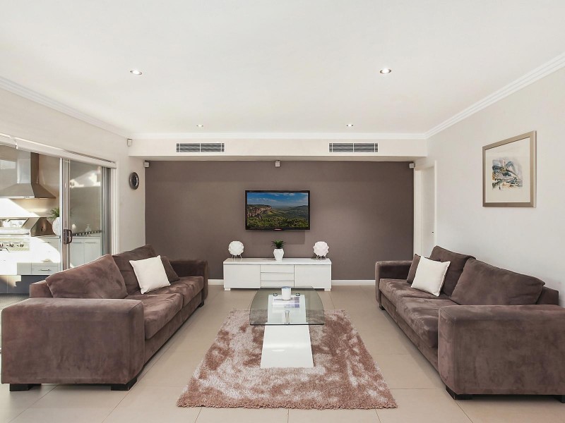 25 Hadley Circuit, Beaumont Hills NSW 2155