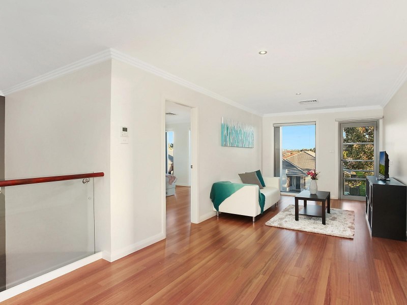 25 Hadley Circuit, Beaumont Hills NSW 2155