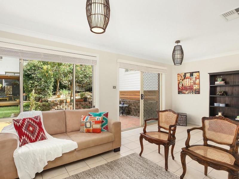 2 Lockyer Close, Dural NSW 2158