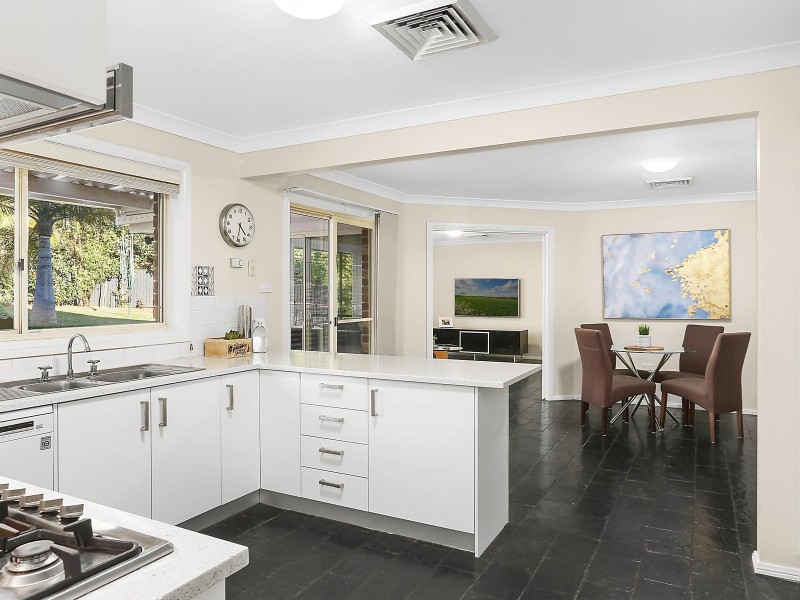4 Highclere Place, Castle Hill NSW 2154