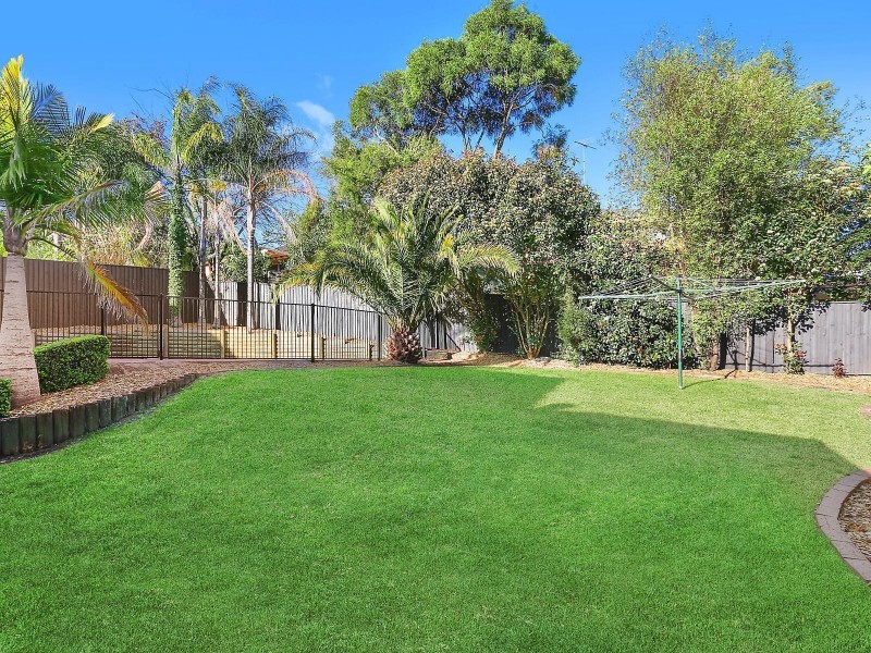 4 Highclere Place, Castle Hill NSW 2154