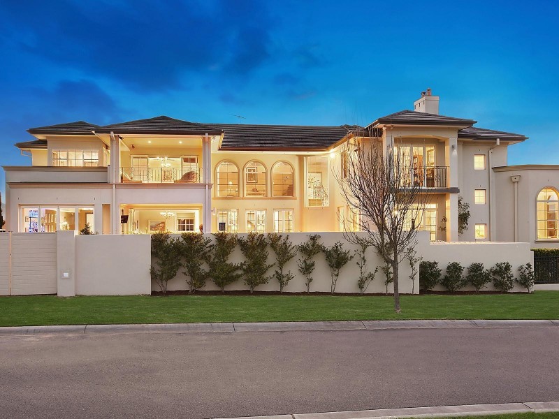 19 Ravenswood Rise, Bella Vista NSW 2153