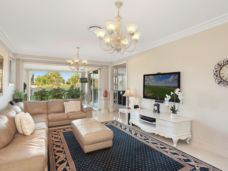 19 Ravenswood Rise, Bella Vista NSW 2153