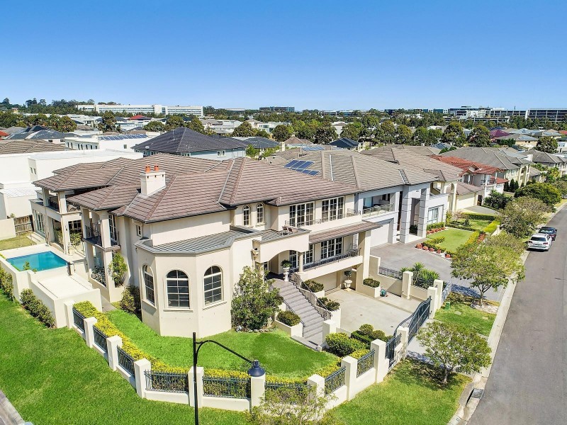 19 Ravenswood Rise, Bella Vista NSW 2153