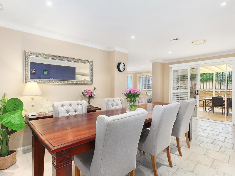 8 Foley Place, Castle Hill NSW 2154