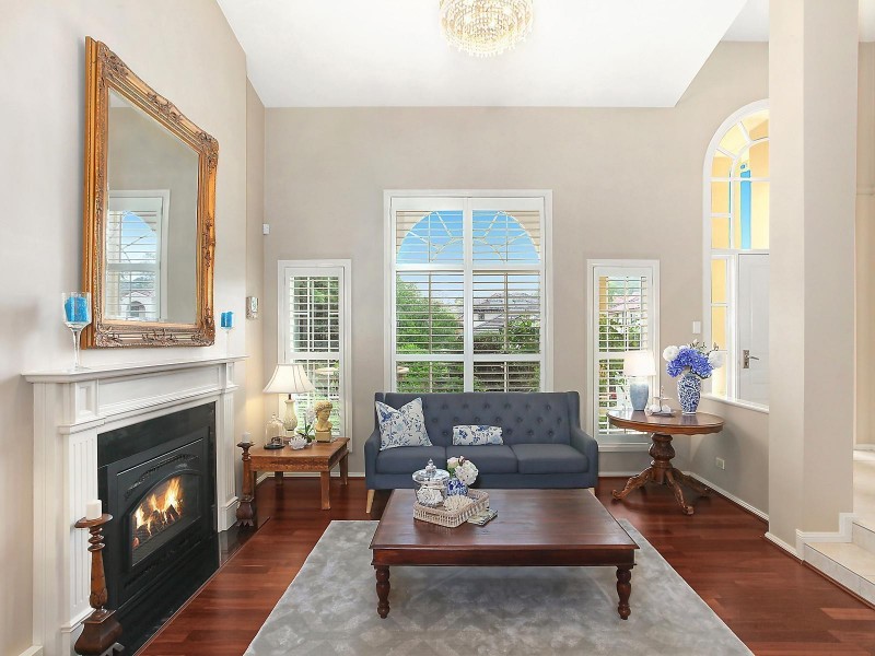 8 Foley Place, Castle Hill NSW 2154