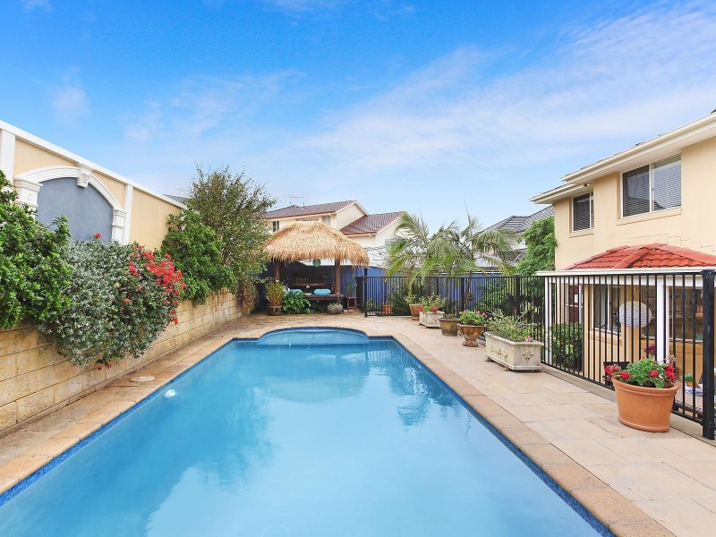 8 Foley Place, Castle Hill NSW 2154