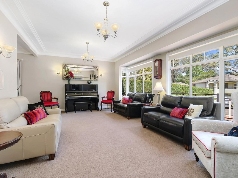 24 Bishop Avenue, West Pennant Hills NSW 2125