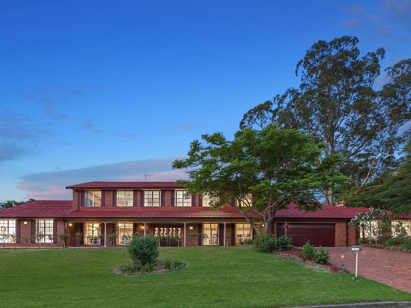 8 Palisander Place, Castle Hill NSW 2154