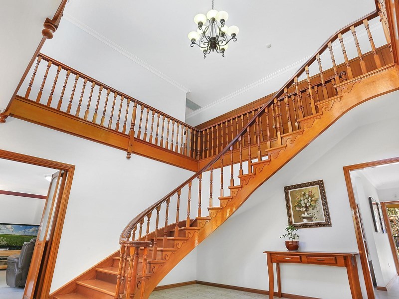 8 Palisander Place, Castle Hill NSW 2154