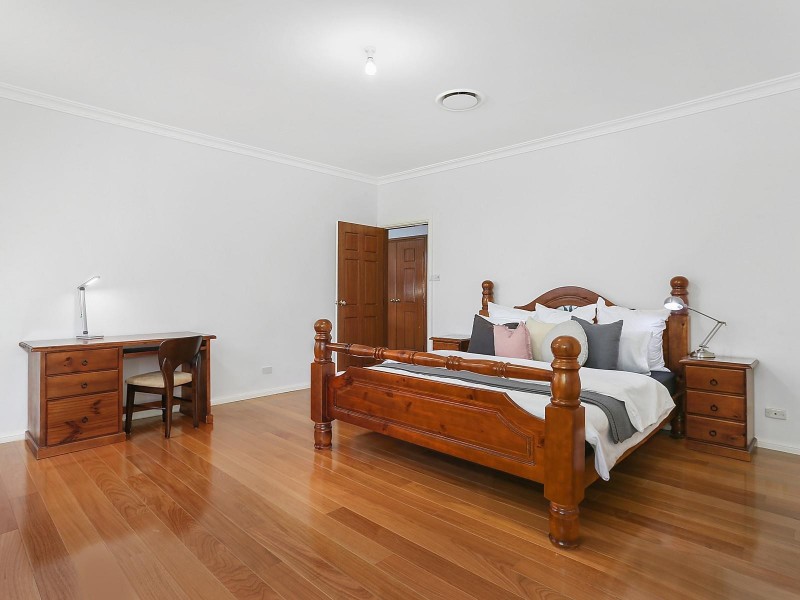 8 Palisander Place, Castle Hill NSW 2154