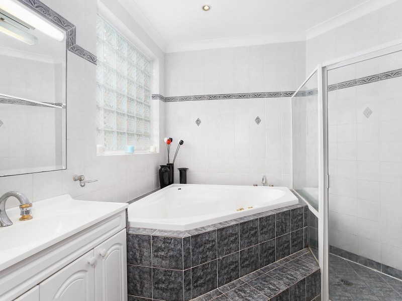 17 Kelbrae Close, Castle Hill NSW 2154