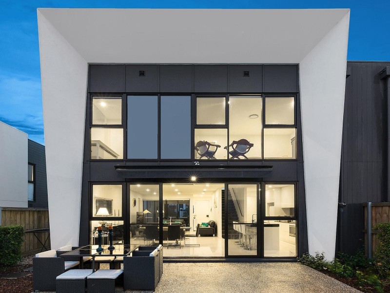 18 Messenger Street, Kellyville NSW 2155