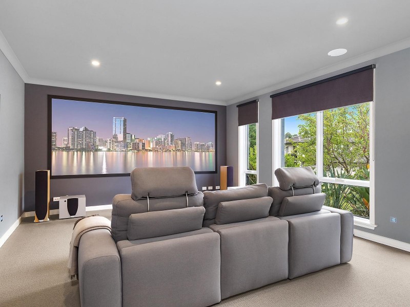 8 Springthorpe Way, Castle Hill NSW 2154