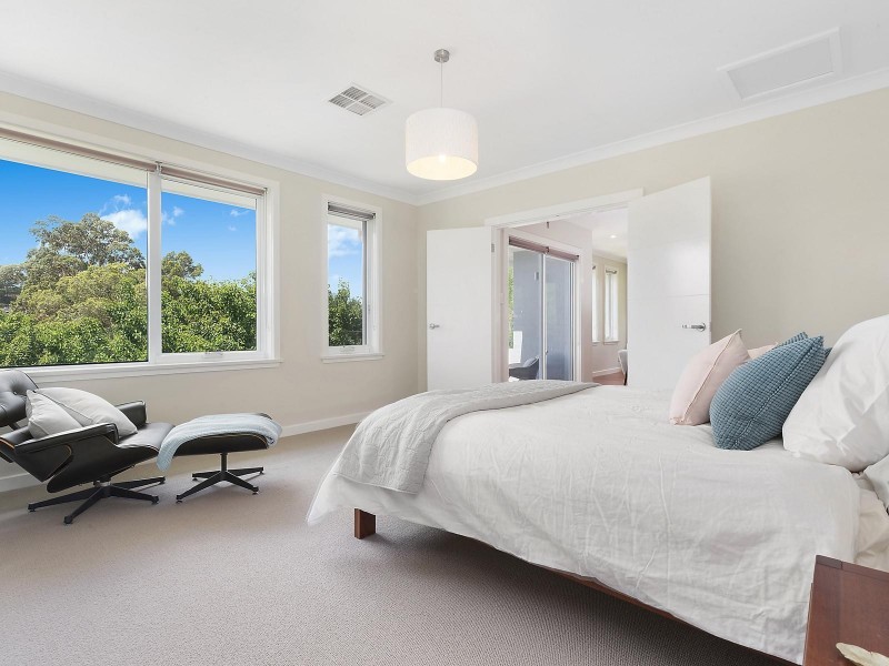 8 Springthorpe Way, Castle Hill NSW 2154