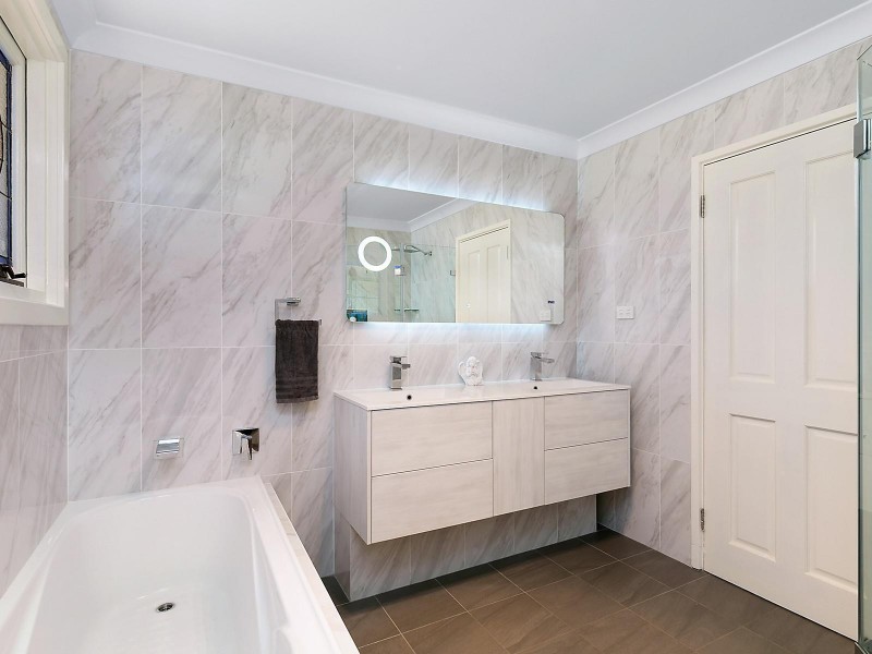 6 Lisle Court, West Pennant Hills NSW 2125