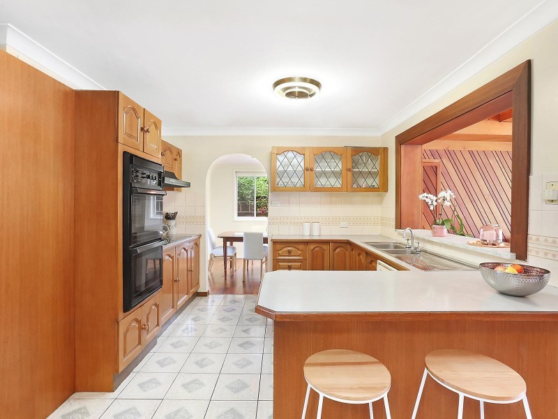 33 Luculia Avenue, Baulkham Hills NSW 2153