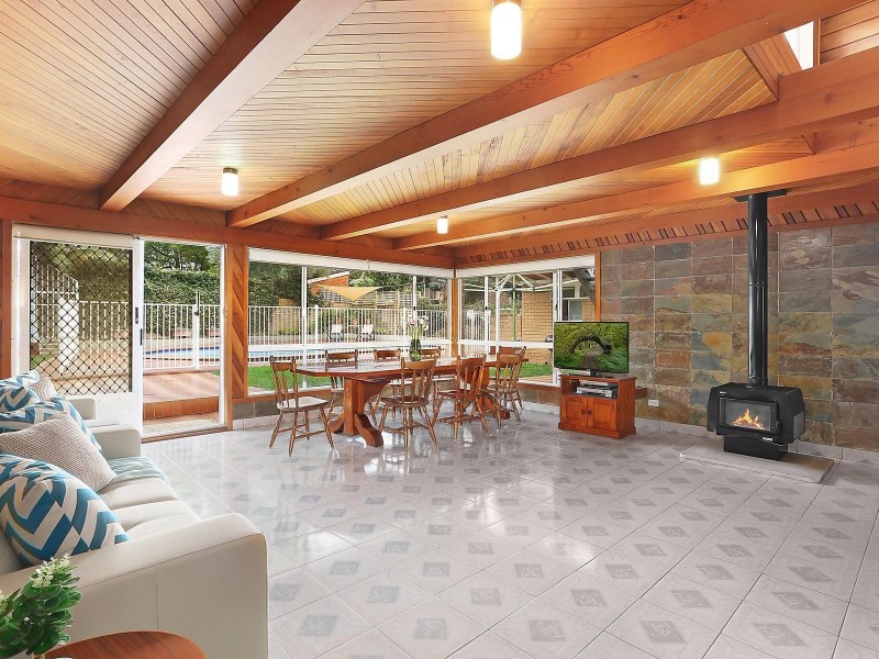 33 Luculia Avenue, Baulkham Hills NSW 2153