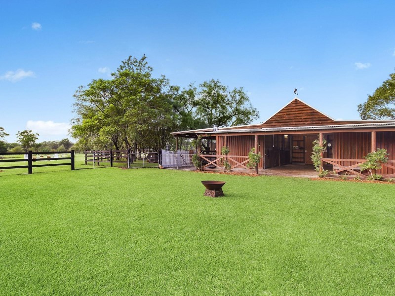 5 Peebles Road, Arcadia NSW 2159