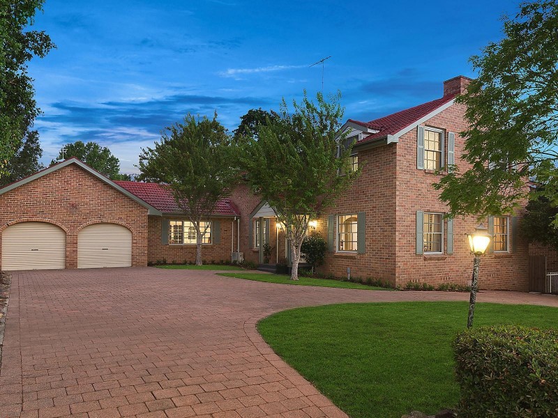 18 Britannia Road, Castle Hill NSW 2154