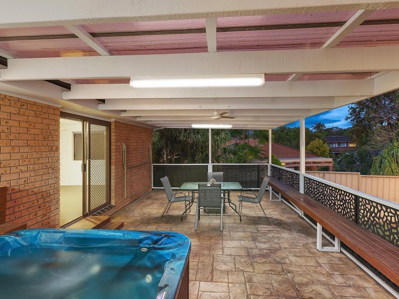 6 Carmel Close, Baulkham Hills NSW 2153