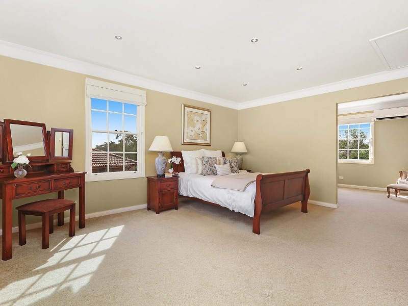 4 Mountain View Crescent, West Pennant Hills NSW 2125