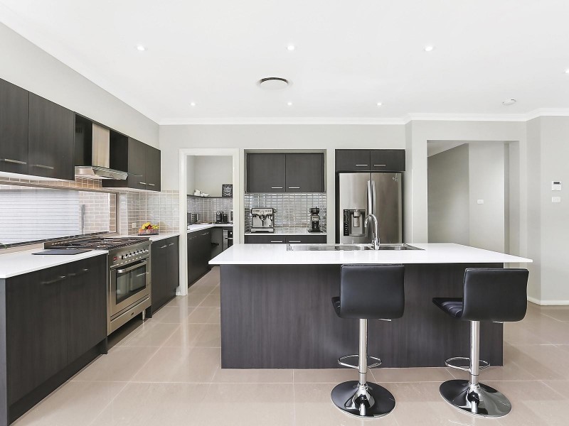 5 Donnegal Court, Castle Hill NSW 2154